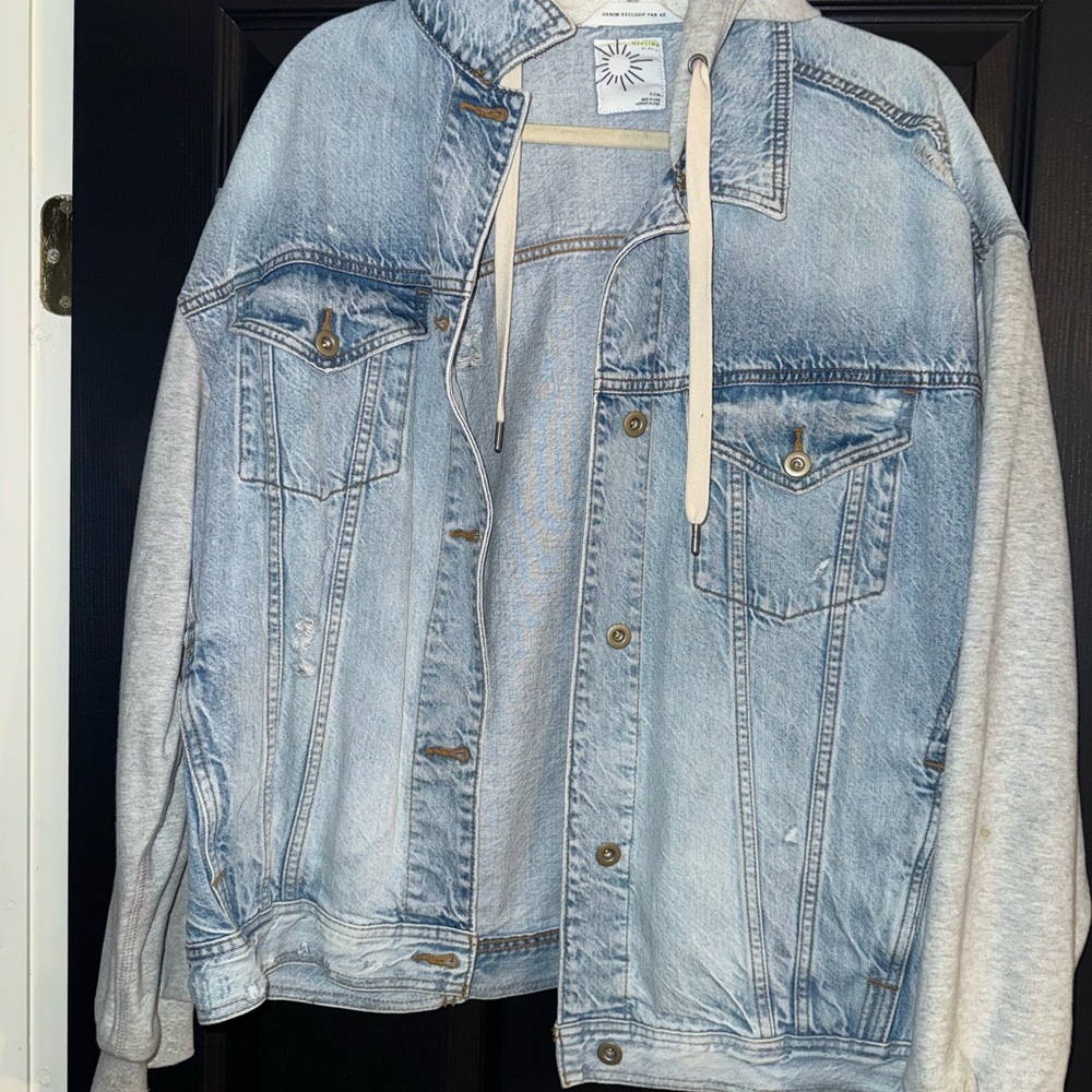 American Eagle Outfitters Blue Jean Jacket with Gray Sleeves